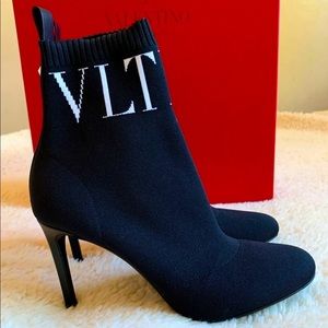 Valentino Gavarani VLTN sock-fit ankle boots